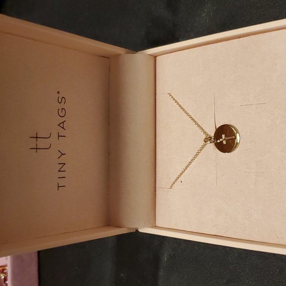 NWOT Tiny Tags 14k Cross Pendant Necklace - Picture 1 of 4